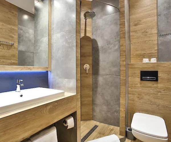 Swarna Ii בית הארחה